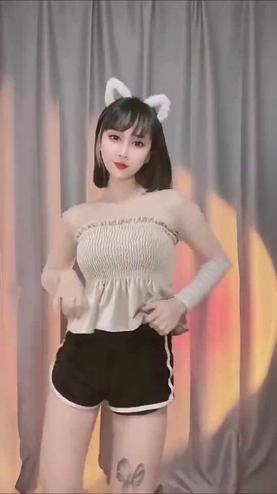 평범한 여자가 섹시녀로 변하는 영상