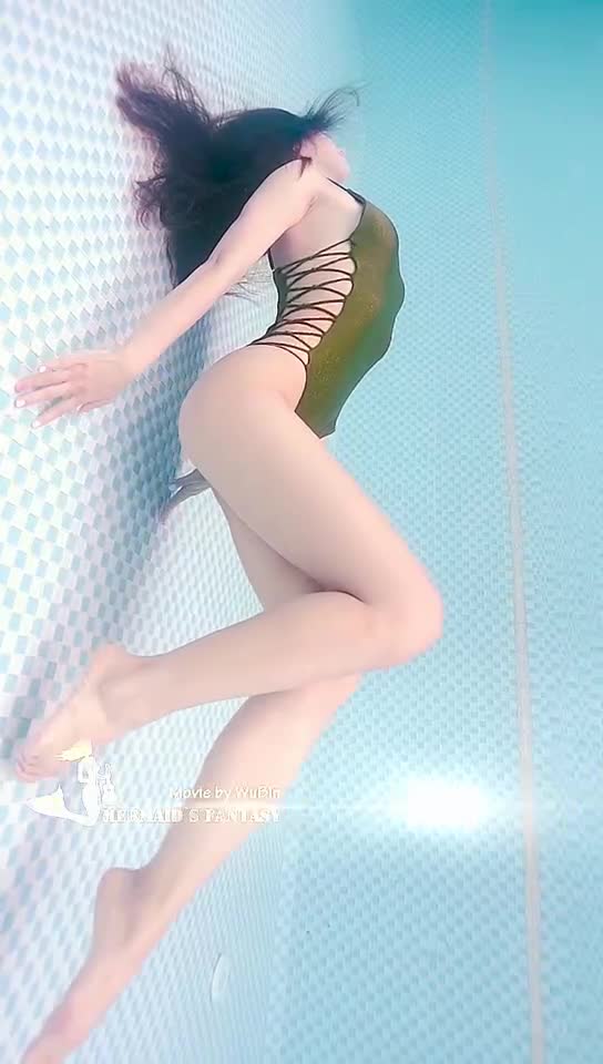 우유빛갈 피부 옆트임 비키니 엉라인이 ㅗㅜㅑ