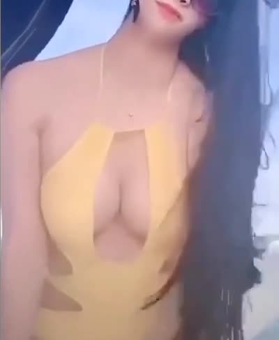  F컵 거유 트임 비키니 입으면 생기는일 젖트월킹 영상 ㅗㅜㅑ