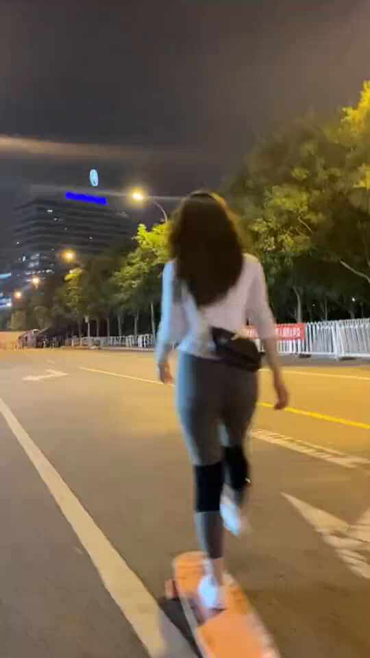  보드타는 인기bj 아찔한 뒤태~