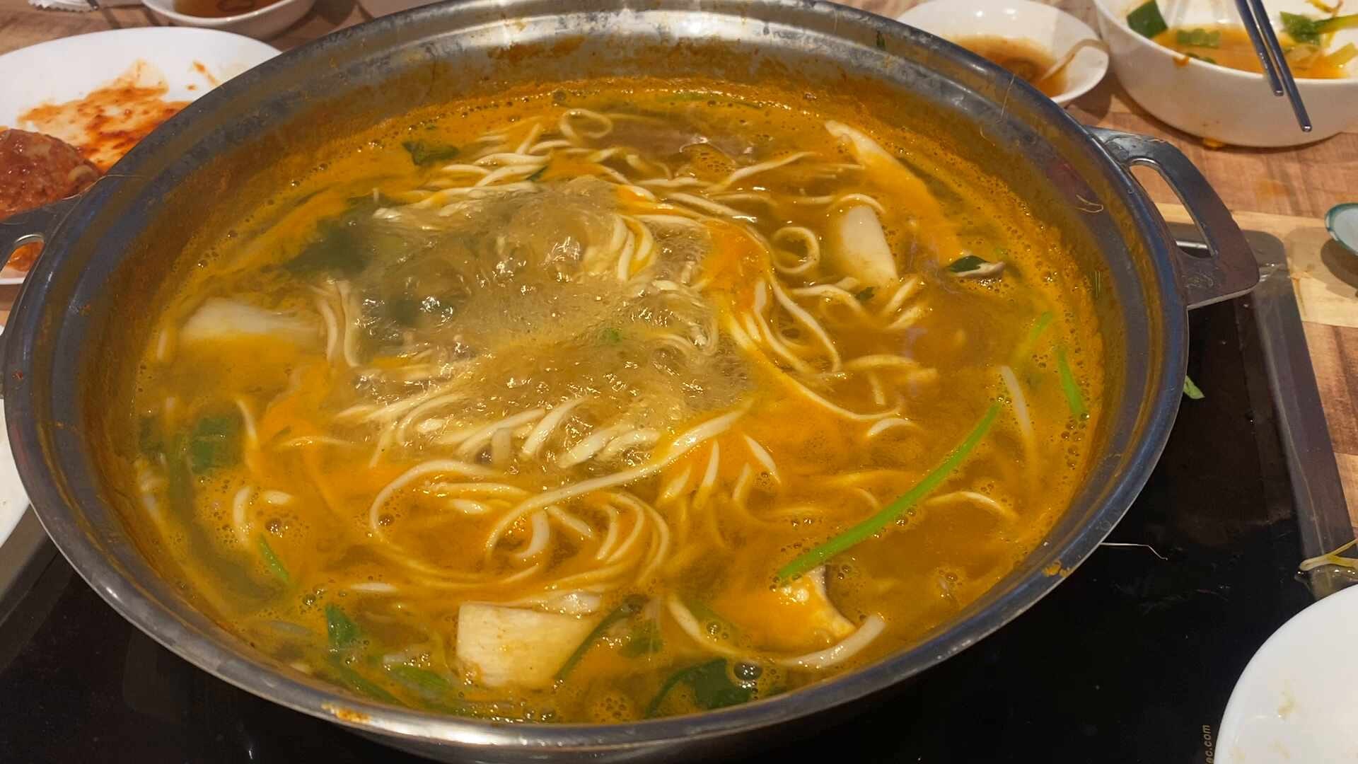 강릉 봉창이 해물 칼국수 먹고 왔어요~