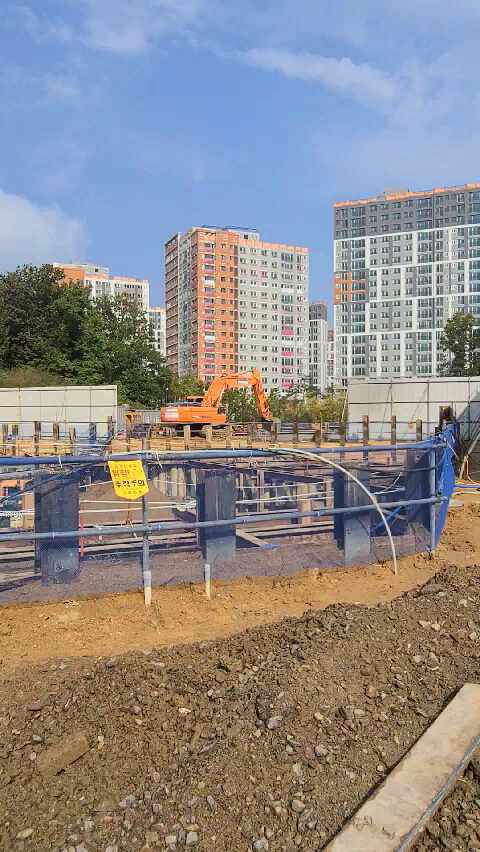  [운정퍼스트타워]파주 운정신도시 운정3지구 동패동 초롱꽃마을 학세권 메인도로 상업지 버스정류장 바로 코 앞 준공이 제일 빠른 독점 상가(2021년10월19일 화요일)
