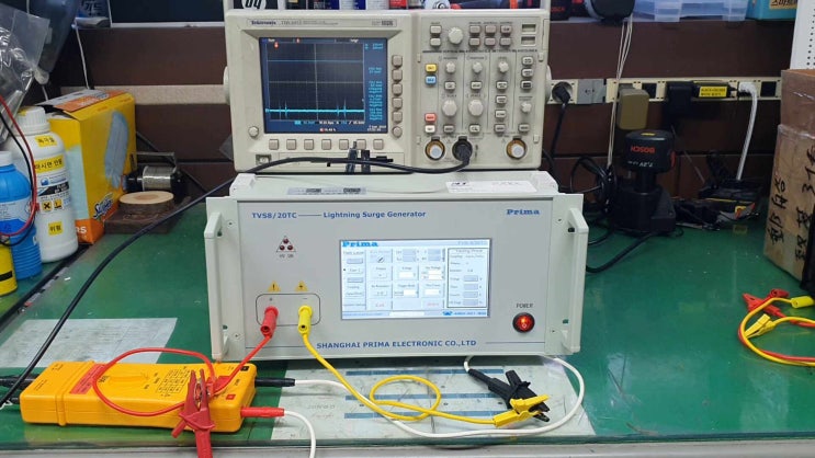  전기적 과부하 (EOS : Electrical overstress) 조작 및 파형 측정 (TVS8/20TC)