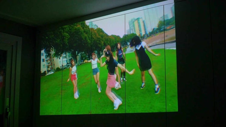 안드로이드 품은 휴대용 미니빔프로젝터 큐미 Q3 플러스, 추천 세팅은?