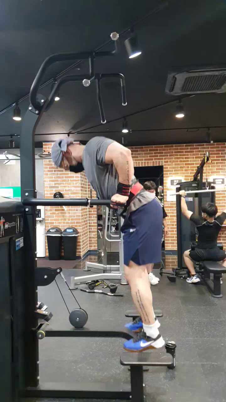  가슴 운동의 깨달음? / 견갑대를 잠궈라? / 가슴 운동 꿀팁