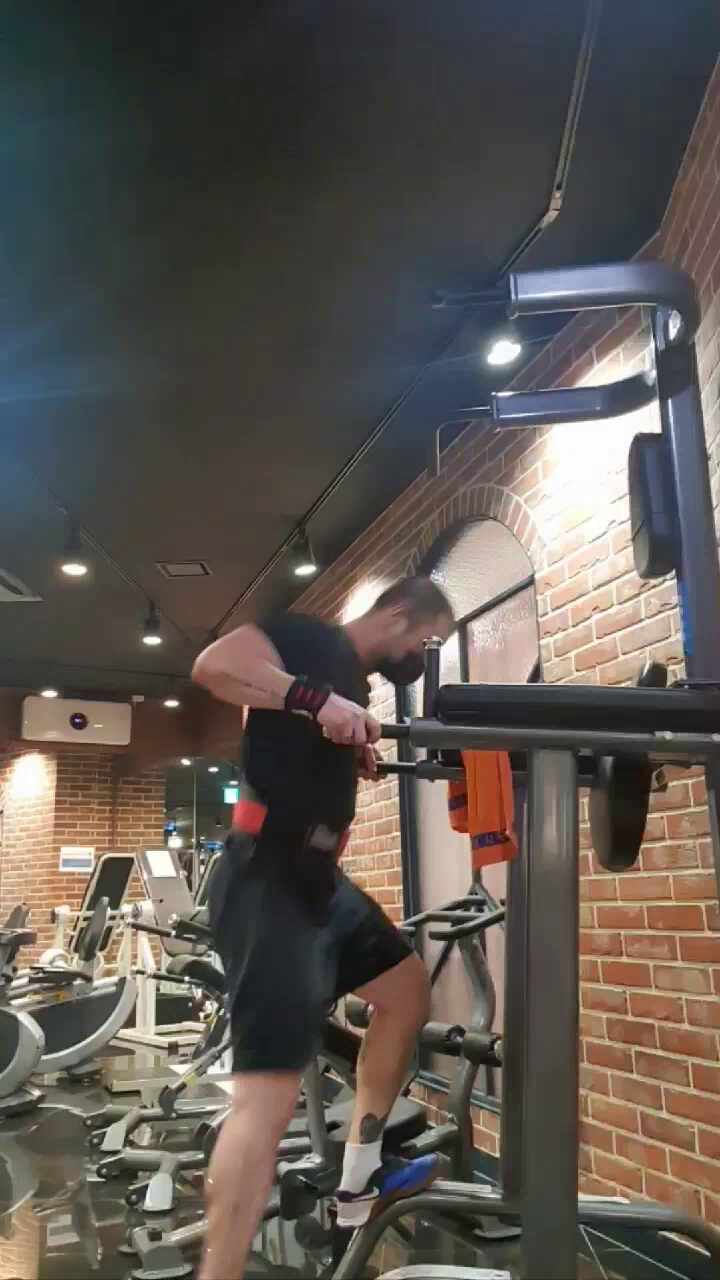  견갑대를 고정해라 !? / 가슴운동 / 벤치프레스 / 맨몸딥스