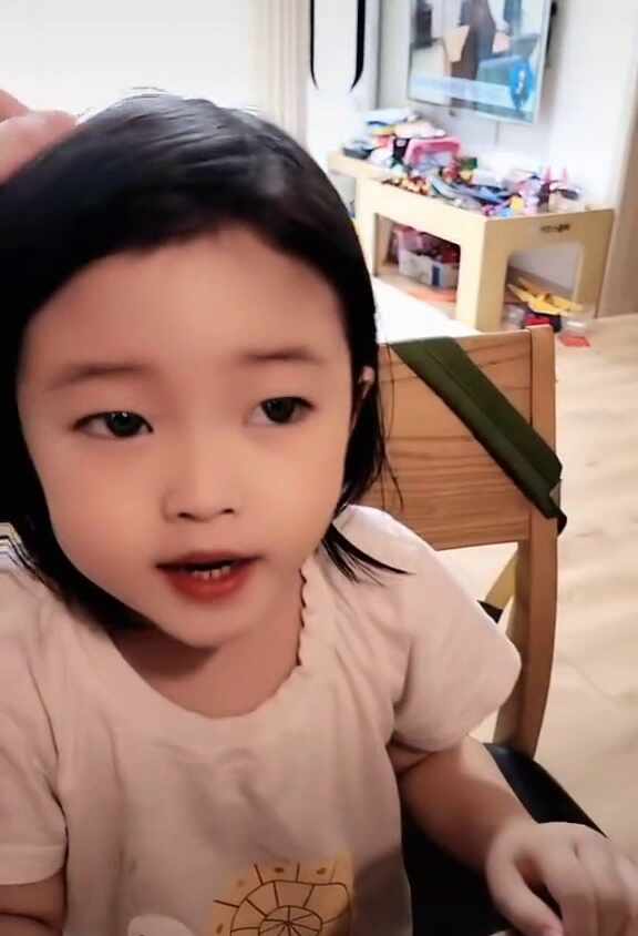  임산부도 아가도 사용하는 헤어비타민 꾸아퍼스트 