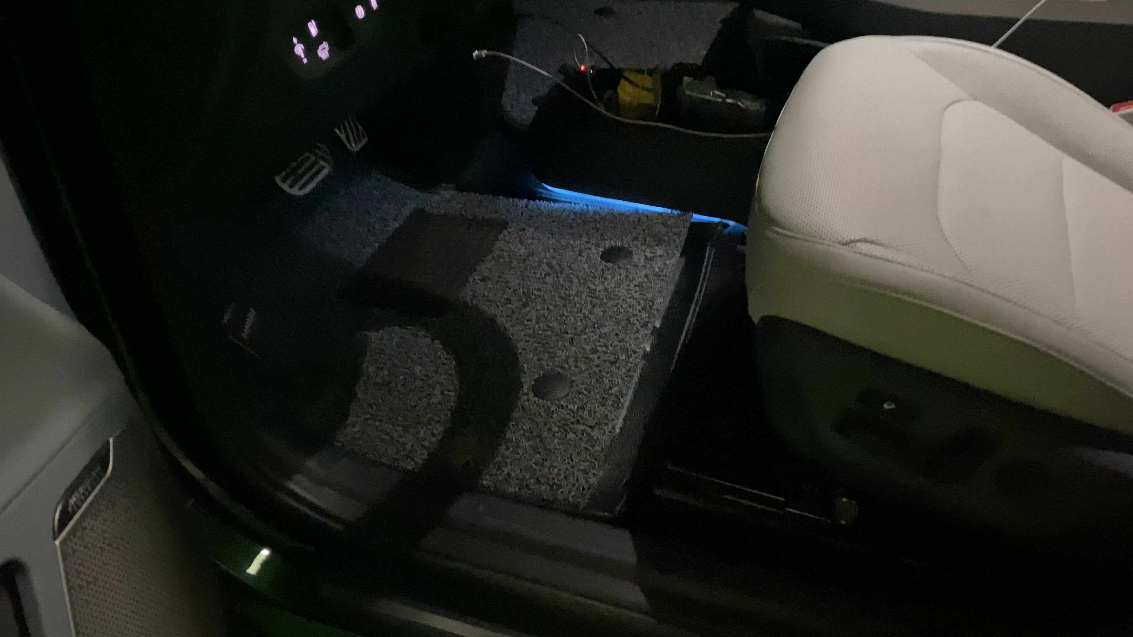 KIA EV6 자동차매트를 고민한다면 카마루 6D 코일매트가 해답!