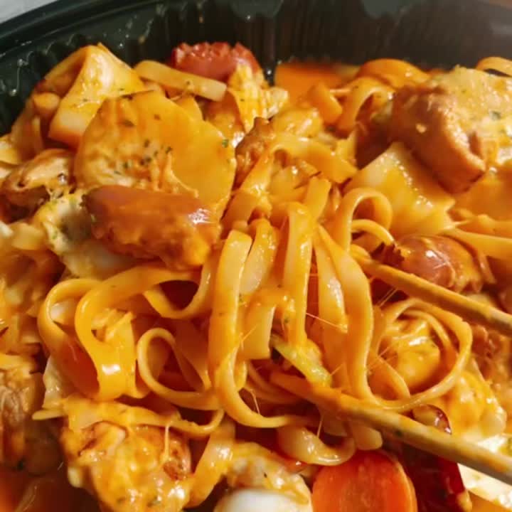  찜닭하면 배달로 [ 볶찜 ] 투움바 찜닭 + 스팸 주먹밥 세트