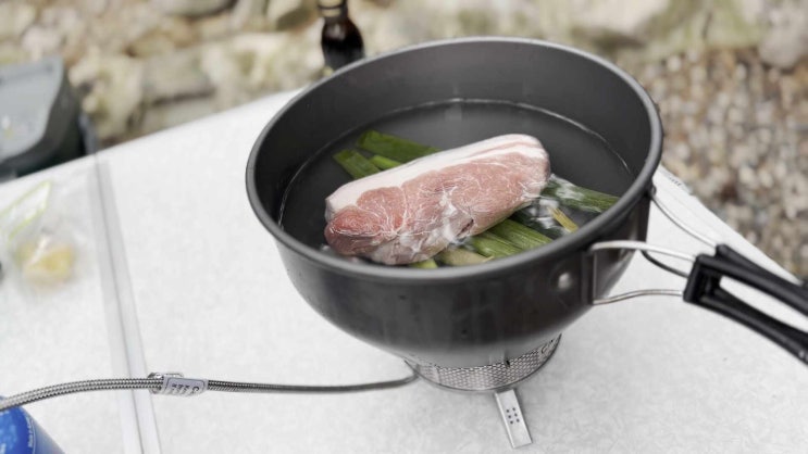  비 오는 날 야들야들한 수육