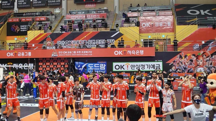 ㅋㅋㅋ와~ <b>레오</b>! 와~ 조재성 와~ <b>부용찬</b>, 디그 성공률 100... 