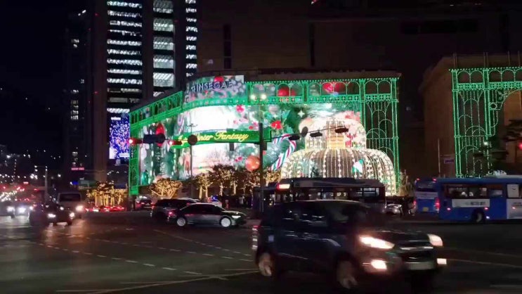  신세계백화점 본점 일루미네이션
