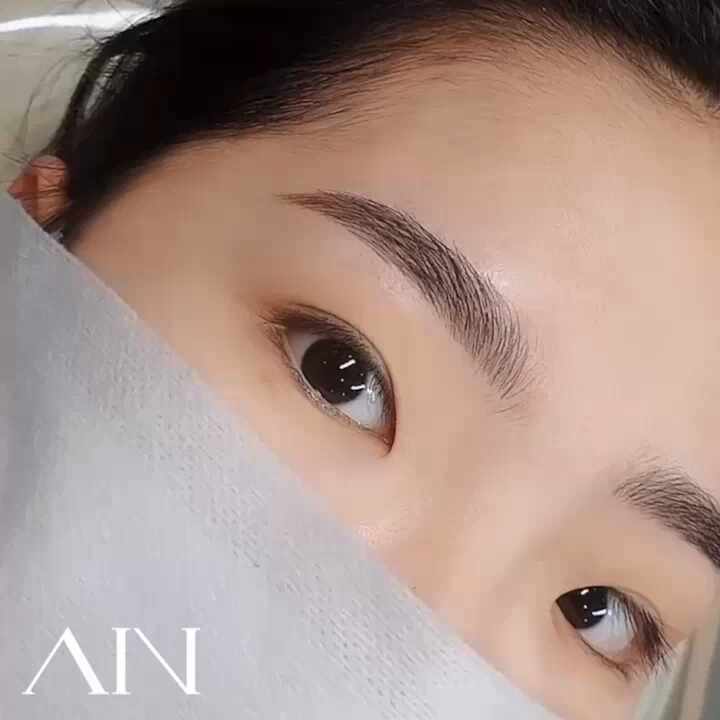  건대눈썹문신 전문 아인뷰티랩건대점에서 연예인 눈썹을 디자인 해드려요