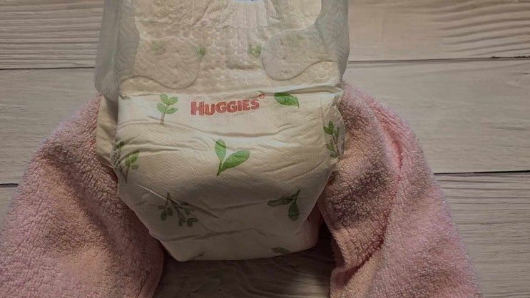  아기 기저귀 하기스 네이처메이드 내돈내산 솔직 후기 (국민 기저귀, Huggies, 밴드형 기저귀)