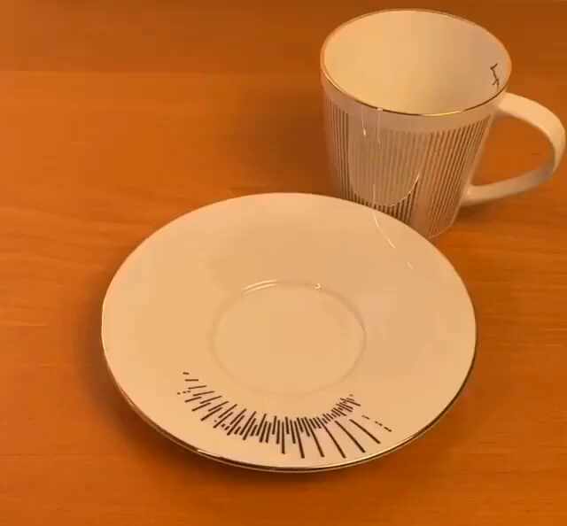  천재적인 찻잔 디자인