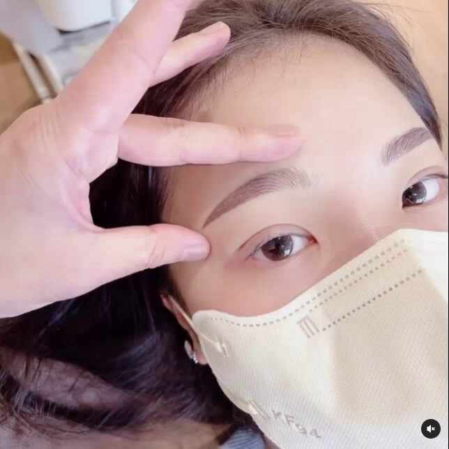  압구정눈썹문신 자연스럽게 잘하는곳에서!