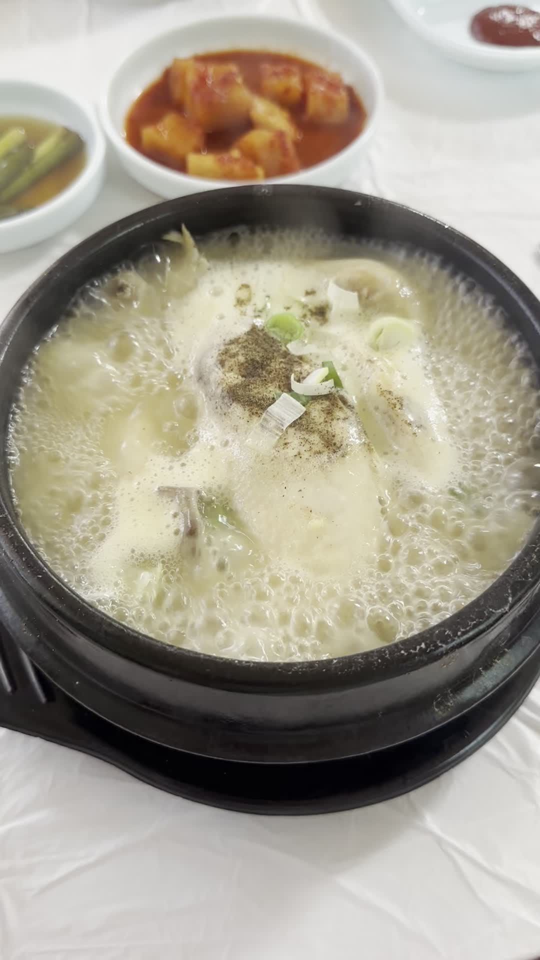 서산 녹두삼계탕 단풍나무집 ! 숲 속에서 얌냠
