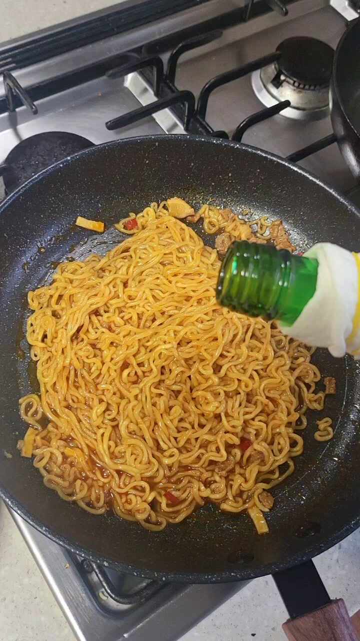  신라면 더레드 더 맛있게 즐기는법 리뷰 (내돈내산)