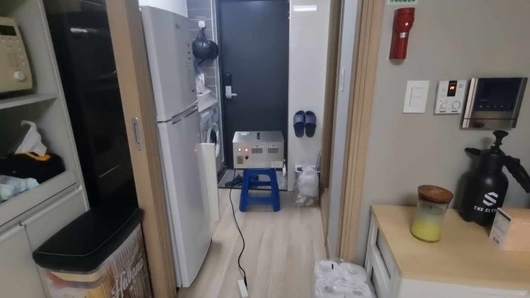  오피스텔 원룸 방 벽지를 제거하지 않고 담배 냄새 없애기