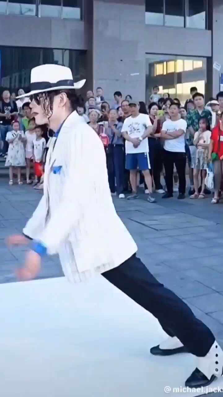 니 생각에 마이클 잭슨 노래 중에 제일 별로인 건 뭐야? : r/MichaelJackson, image size:720x1280