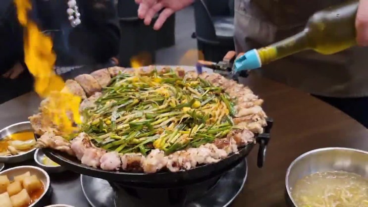  [성사동 맛집] 불쇼, 깔끔, 생간 제공 일산 최고의 곱창집 장수한우곱창.