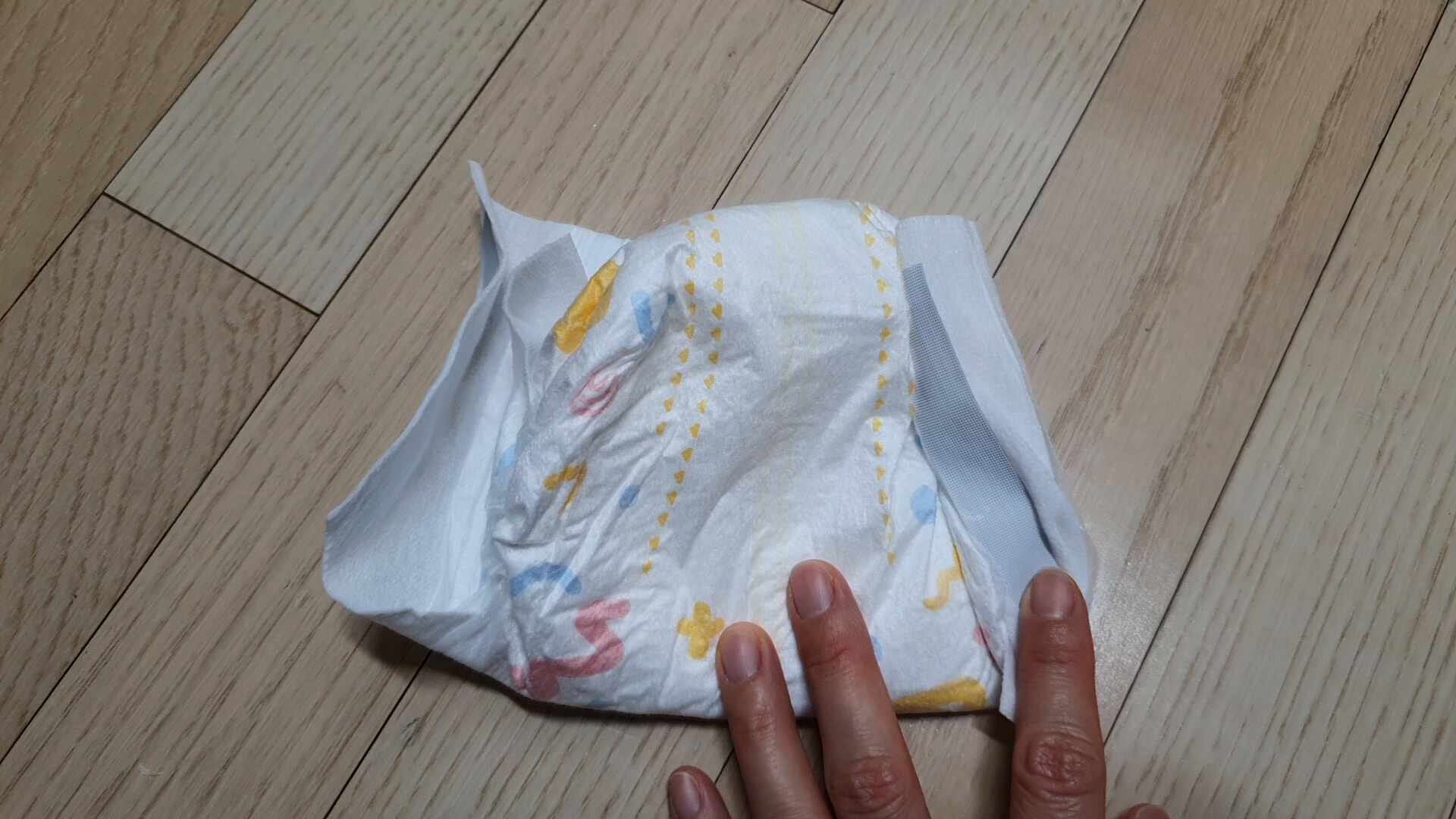 하기스 보송보송 팬티 기저귀 접는 방법