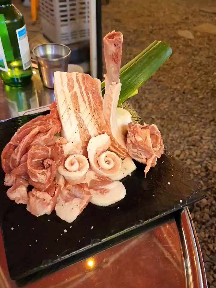  대구 비산동 맛집 금복뒷고기, 가성비 좋고 감성포차 분위기까지 완벽한 서구뒷고기집 추천