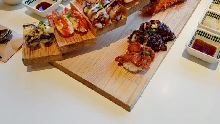 동탄초밥맛집으로 인정하는 퀄리티 좋은 스시가 있는 초품곽
