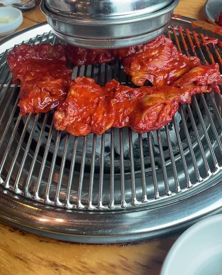  [춘천 닭갈비 맛집] 춘천 20년 산 사람이 추천한 곳. "황토집숯불닭갈비"