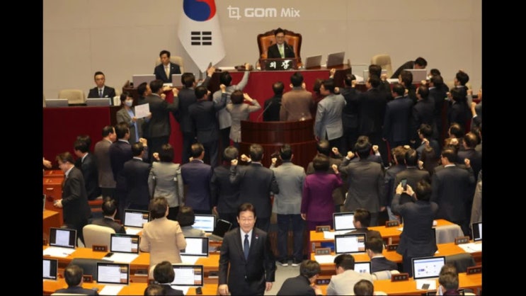 한덕수 국무총리 <b>탄핵</b>소추안 <b>가결</b> 첫 <b>권한대행 탄핵</b>