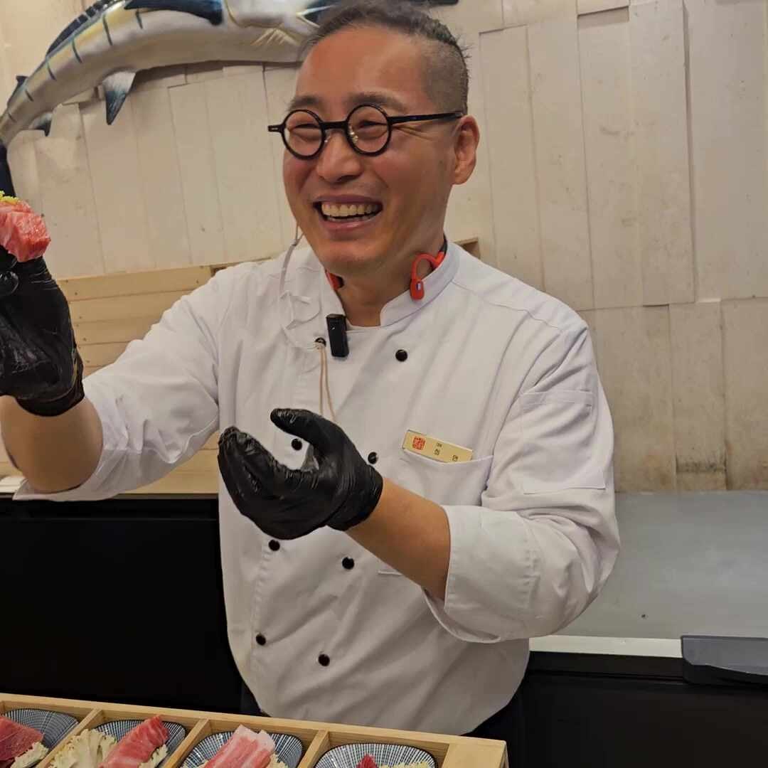 참치가 골드참치를 만나면 작품이 됩니다.