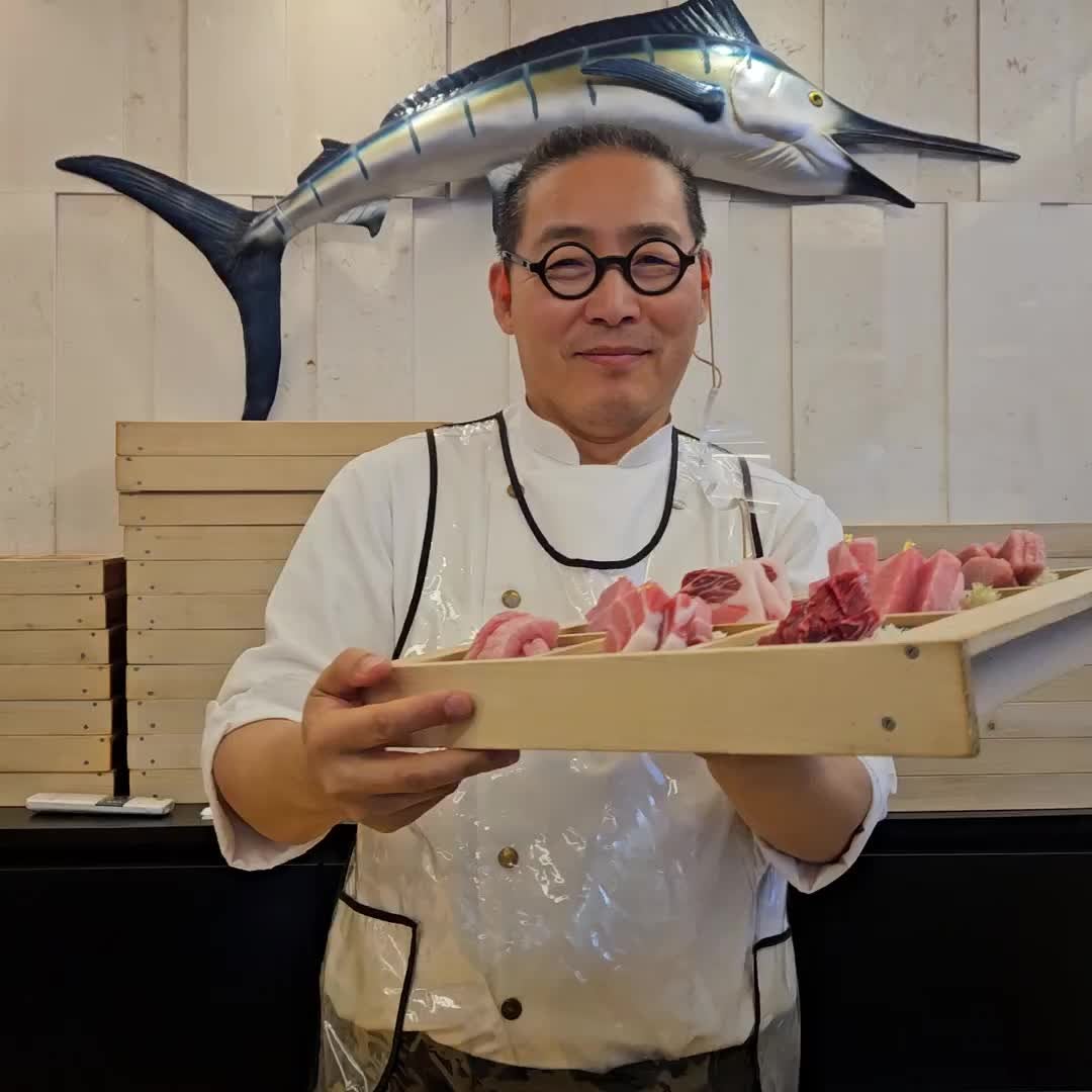 음식을 내어놓기 전에 한 컷 올립니다.