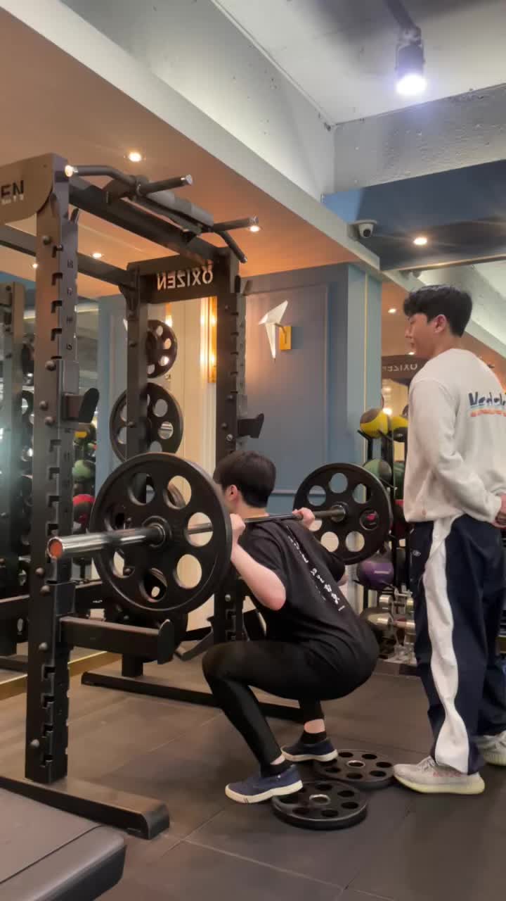  대연동PT, 경성대PT, 못골PT / 스쿼트 잘하고 싶은사람! 발목, 종아리 스트레칭의 중요성