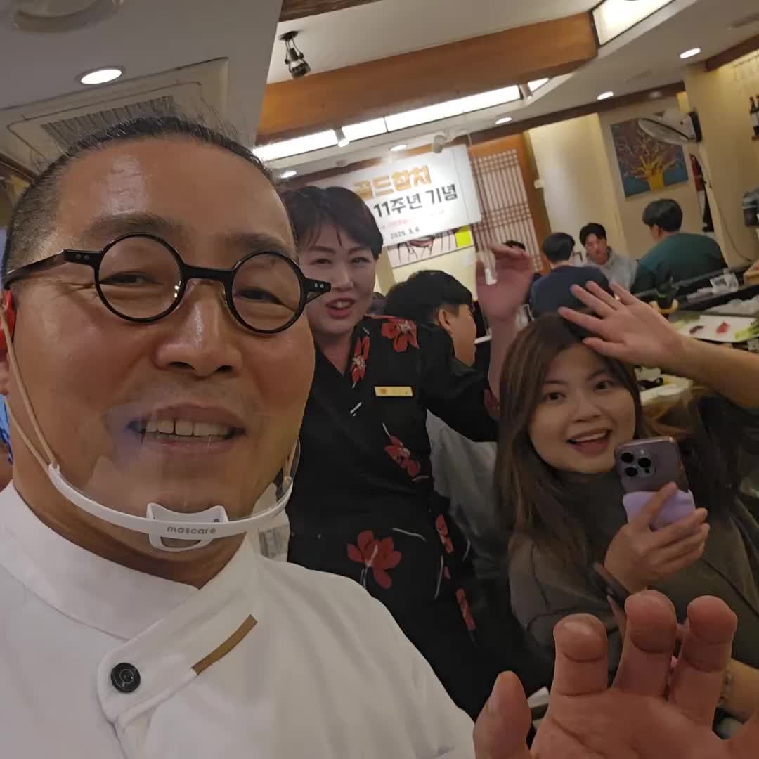 Guests from Hong Kong who shared kind words about our reputation.