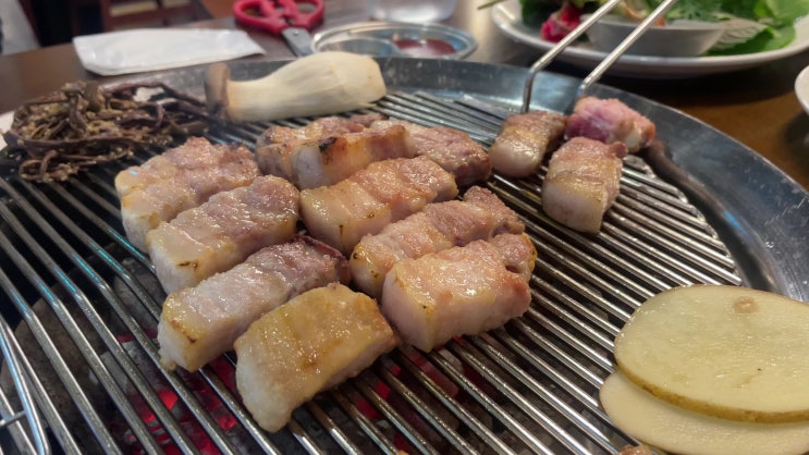  부산수영고기집 진송숯불 – 오겹살 미쳤고, 들기름비빔밀면 진짜 인생맛…