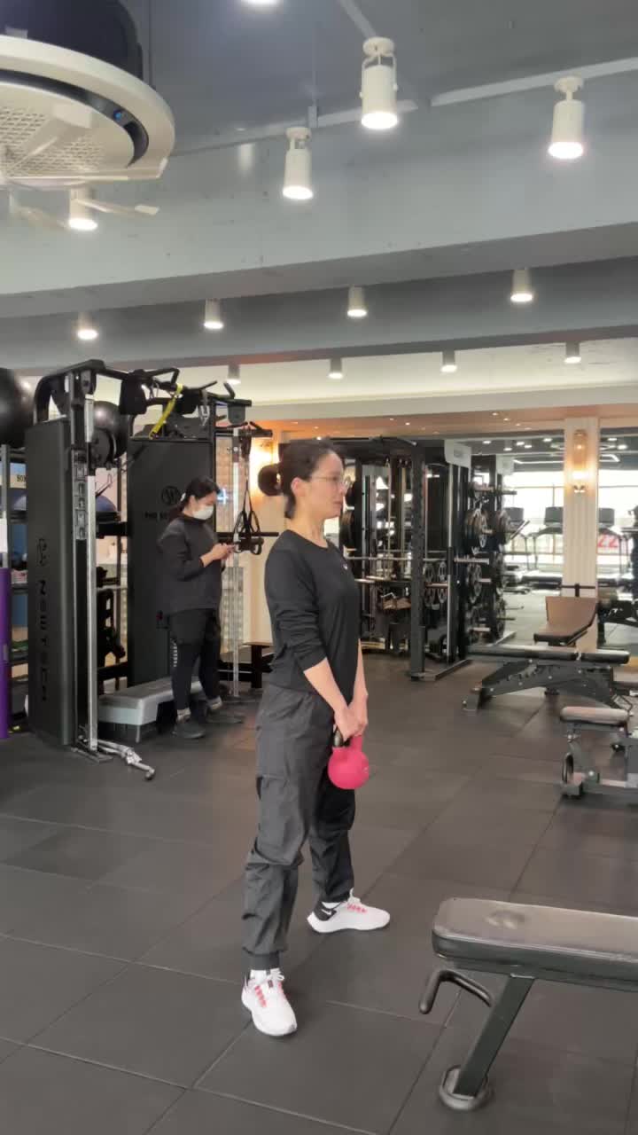  해운대PT, 해운대헬스, 우동PT, 우동헬스 / 케틀벨 와이드 스쿼트 힙&허벅지 운동 쉽게 알아보자