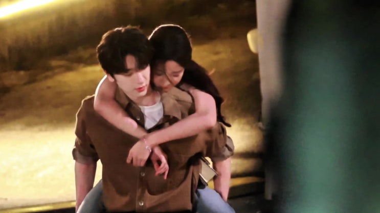  [250815] 절월량(折月亮) 촬영중인 린이