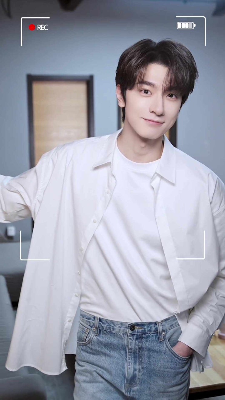  [250913] 9월 14일 美康粉黛MEIKING 생방송 예고 _ 린이자습실 웨이보
