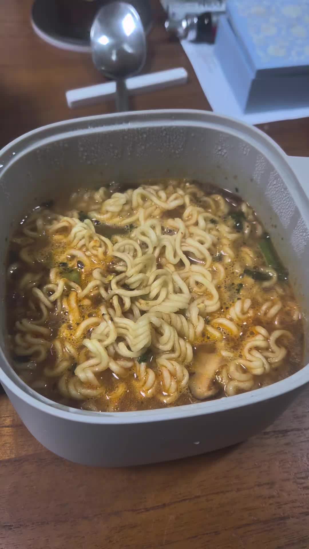 전자레인지로 수육삶는법, 라면 끓여먹기(실리만 찜기,실리만 실리콘 찜기,돼지수육 삶는법)