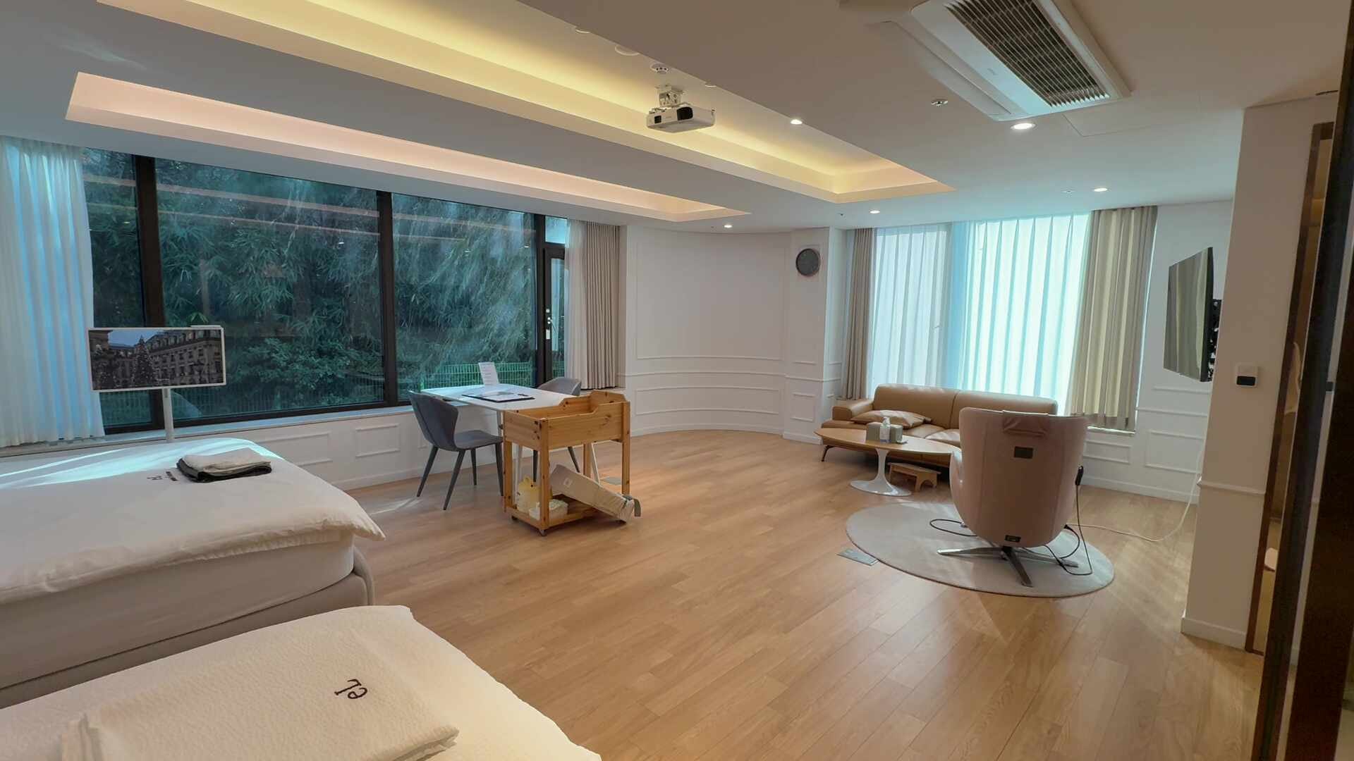에빠토르베르쏘 강서점 산후조리원 (프리미어, 디럭스 룸컨디션)