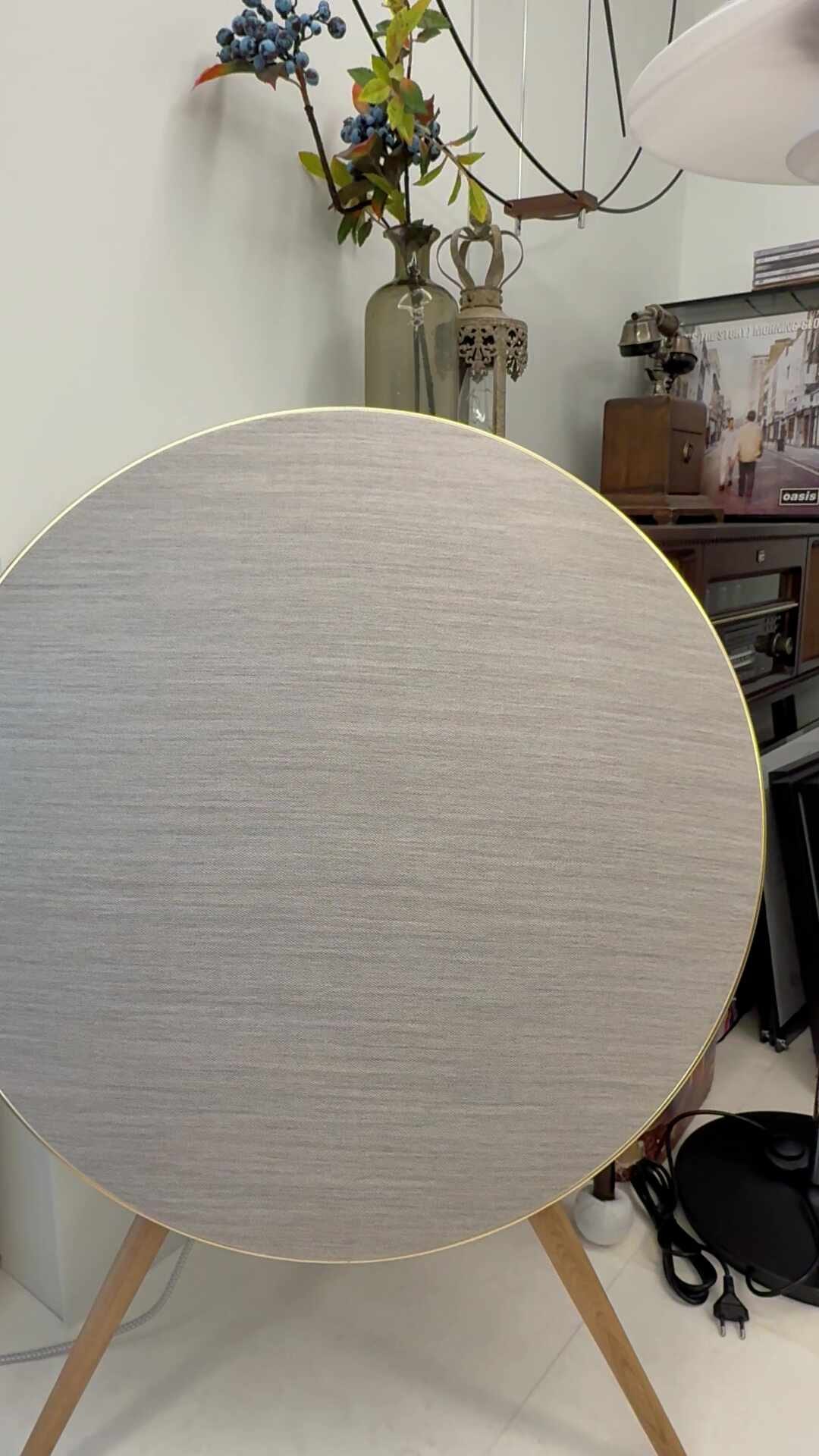 뱅앤올룹슨 베오사운드 A9 5세대 (Beosound A9 5th gen.) Gold Tone 프리미엄 블루투스 스피커 내돈내....