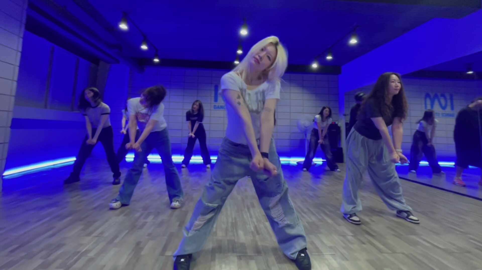 최예나 - 캐치캐치 안무영상 & 가사