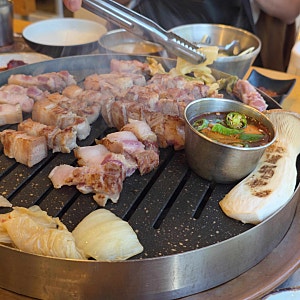 제주공항 근처 맛집 제주 태백산 본점 흑돼지 아기랑 가기 좋은 곳! (런치 할인 꿀팁)
