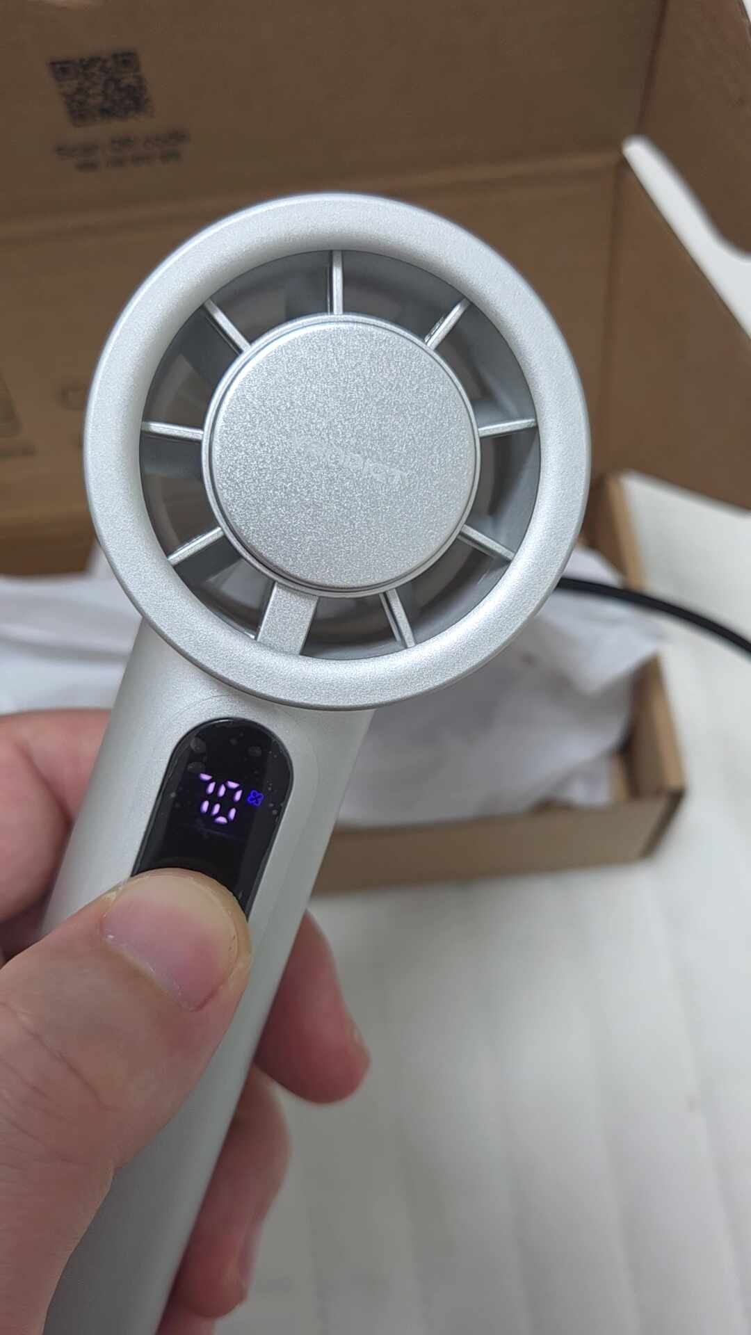 벤딕트 휴대용 선풍기 비행기 기내 반입도 가능한 꼭 필요한 손선풍기 입니다~~~*^^*