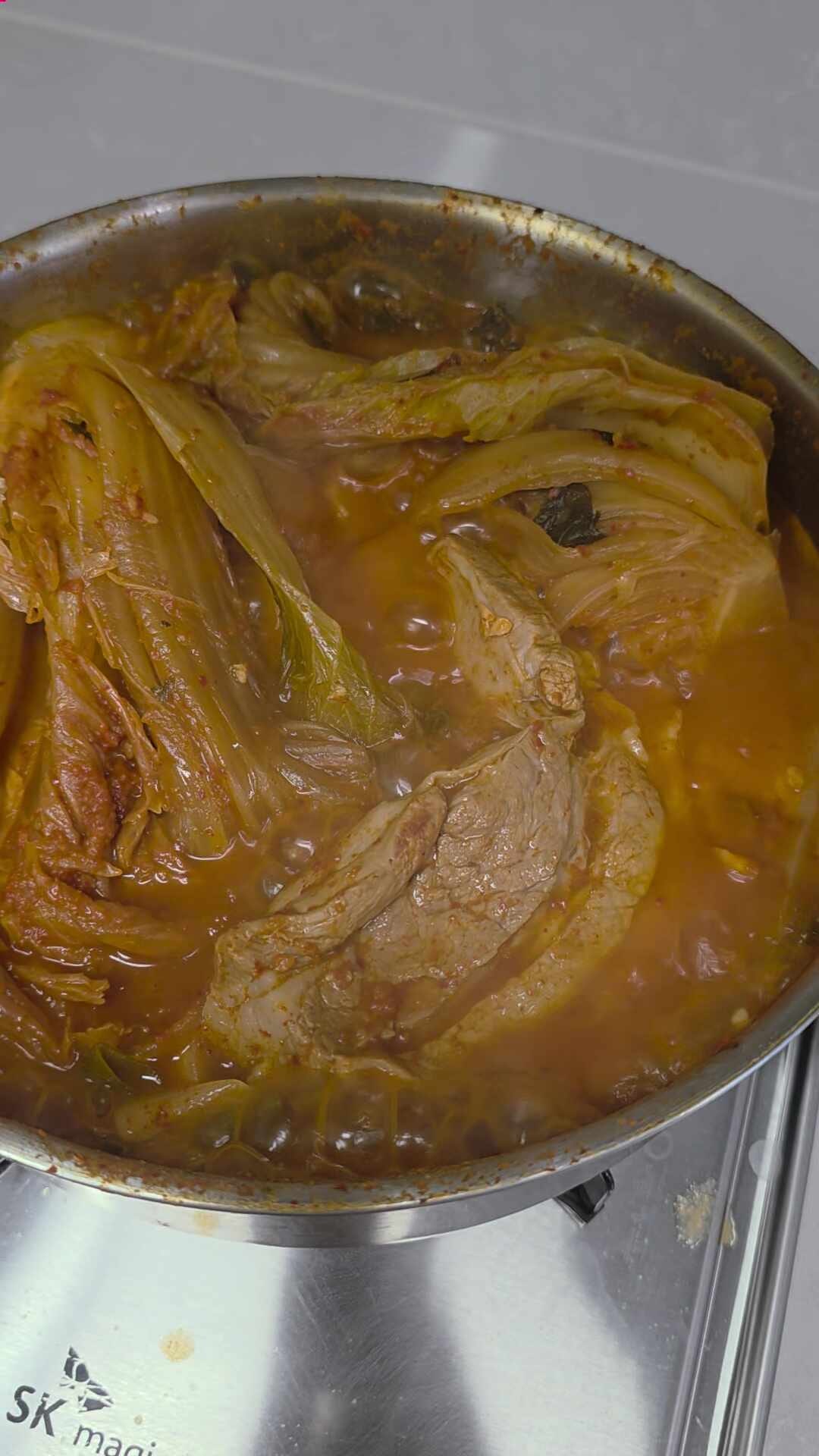 [돼지고기 김치찜 만드는 법] 수육용 고기로 만드는 초간단 푹 끓인 김치찜 레시피