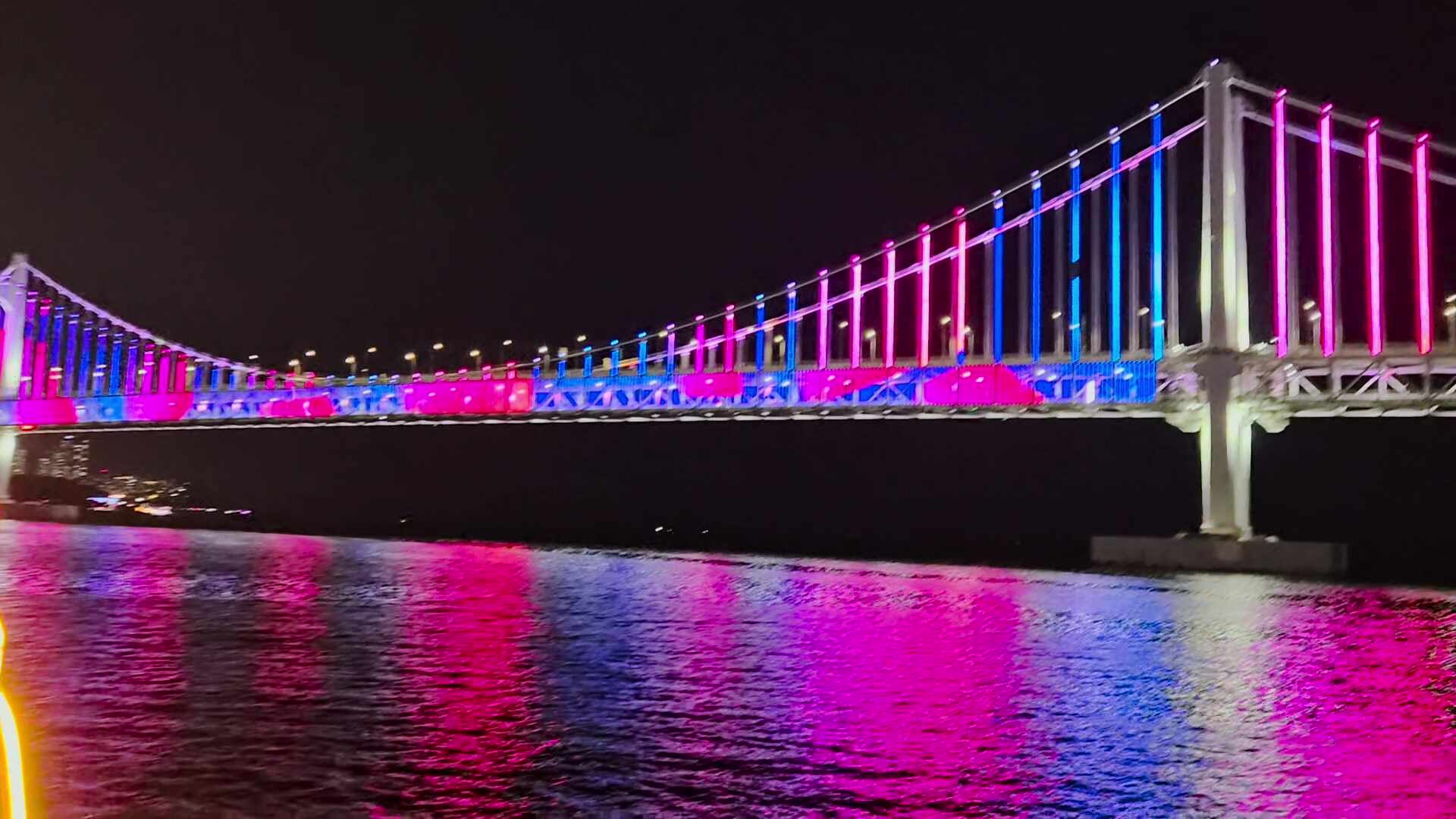 해운대 관광유람선 야간 승선, 광안대교 야경