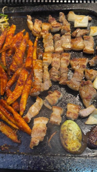 배곧삼겹살 돌삼겹더덕구이! 황칠생삼겹에 더덕구이 물냉면 솔직후기