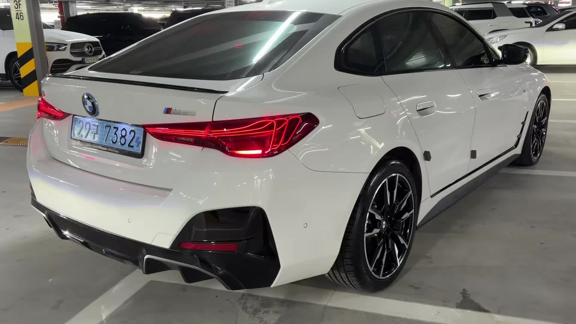 BMW i4 M50 xDrive 프로｜25년형 LCI 페이스리프트｜1인신조｜완전무사고｜화이트+블랙｜