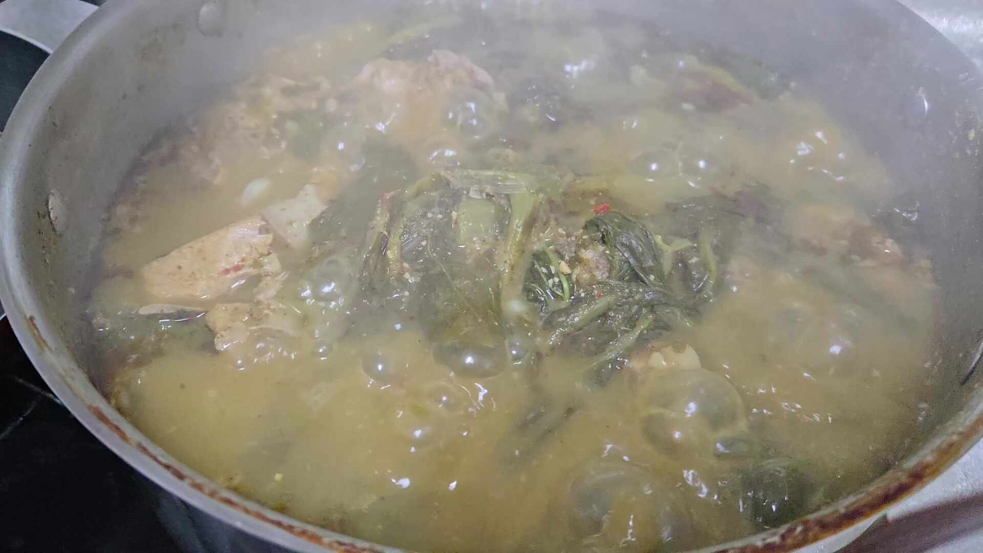 집에서 감자탕 끓이는법｜돼지등뼈 시래기 감자탕, 푸짐하게 끓여 3일째 먹는 중