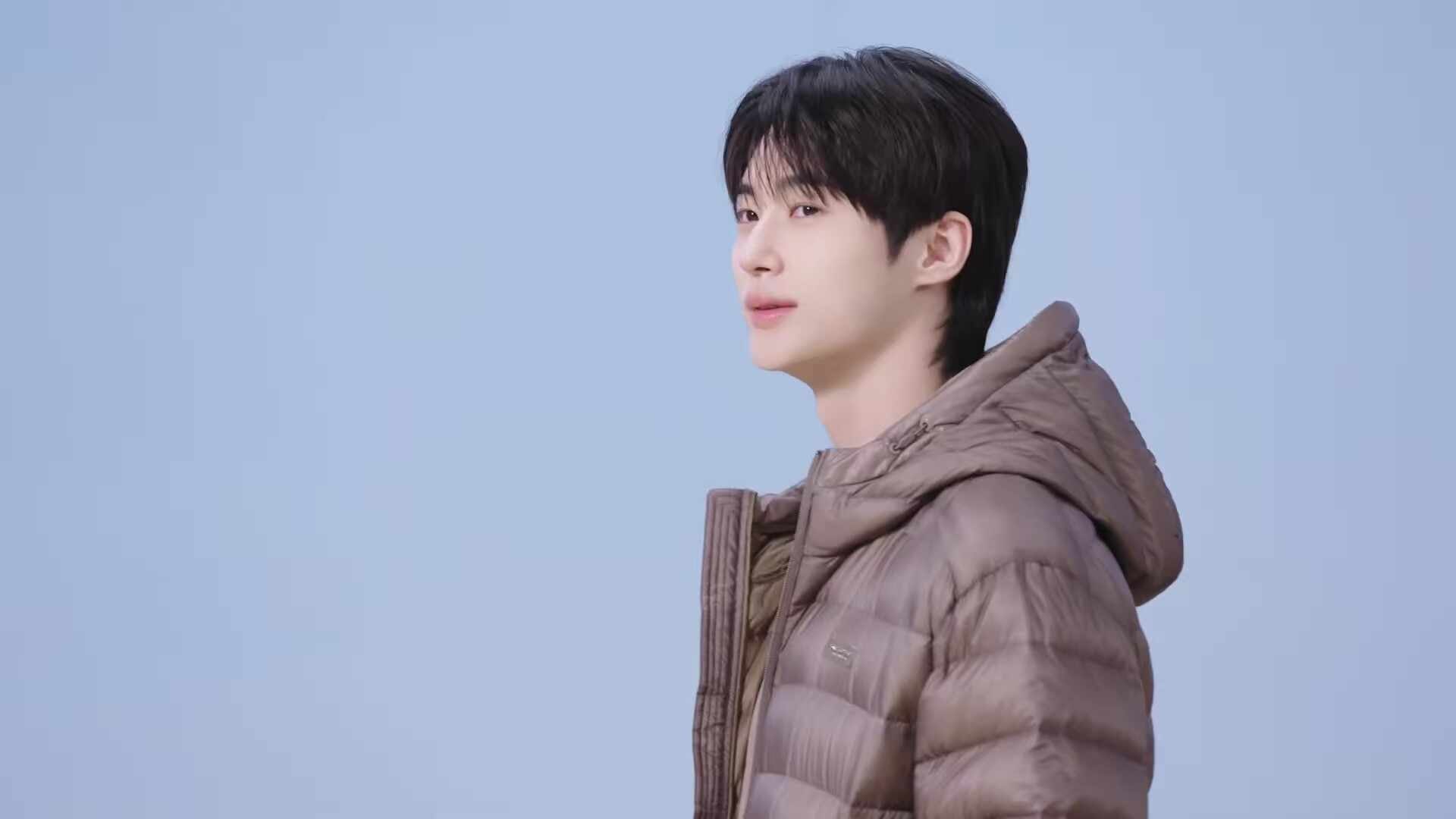 [변우석]변우석 디스커버리 26FW 화보 공개｜가을 아우터부터 경량패딩까지